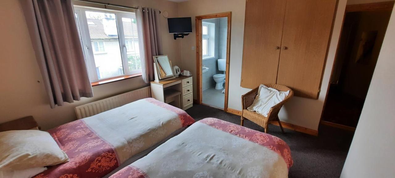 Conn Oriel B&B ทราลี ภายนอก รูปภาพ