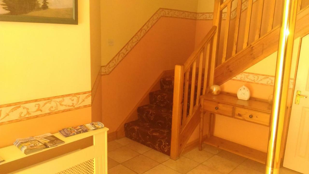 Conn Oriel B&B ทราลี ภายนอก รูปภาพ